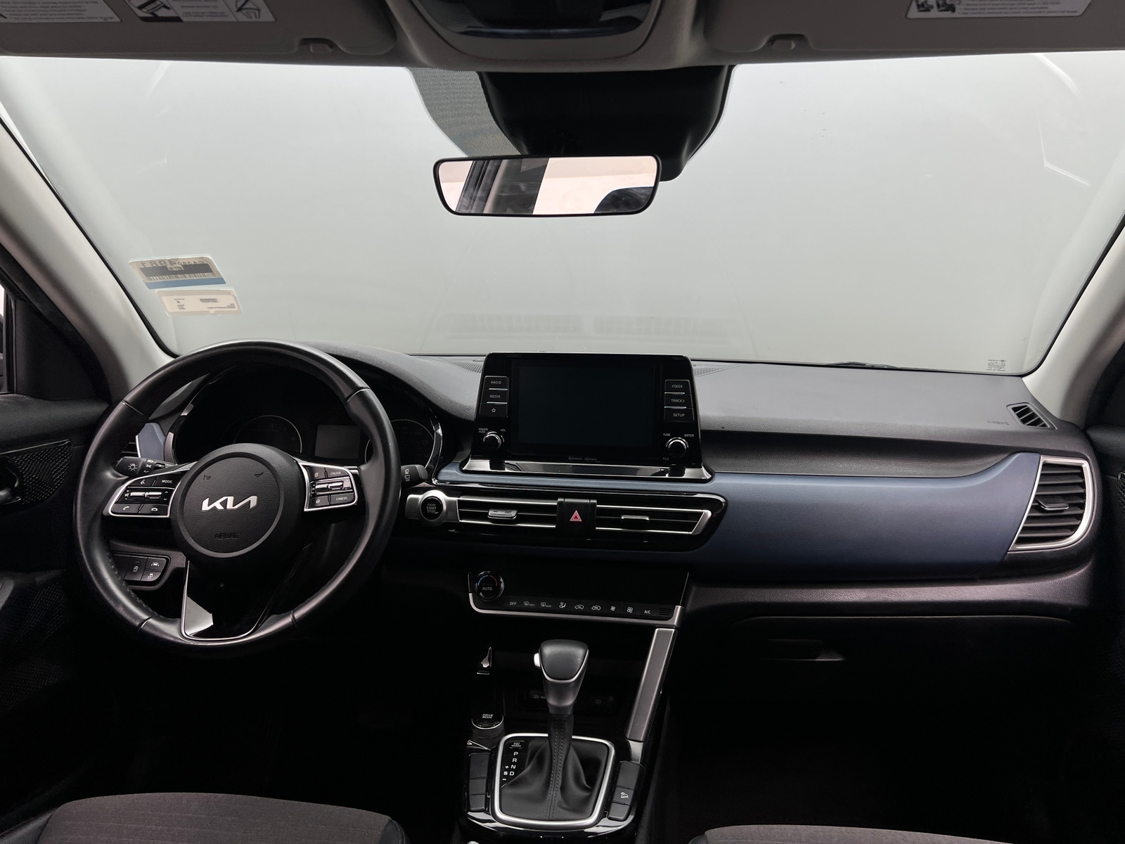 Thumbnail: 2023 Kia Seltos - 3