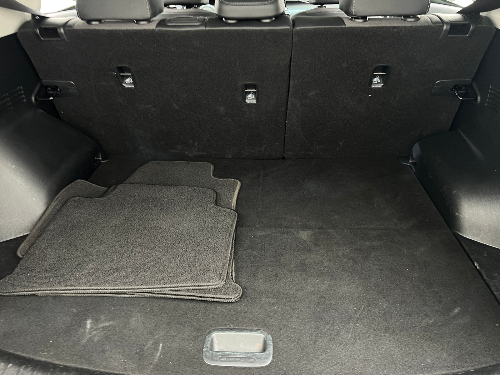 Thumbnail: 2023 Kia Seltos - 7