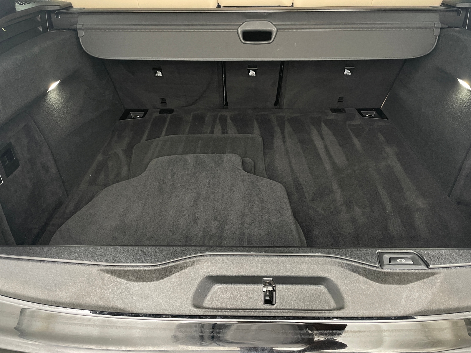 Thumbnail: 2021 BMW X5 - 6