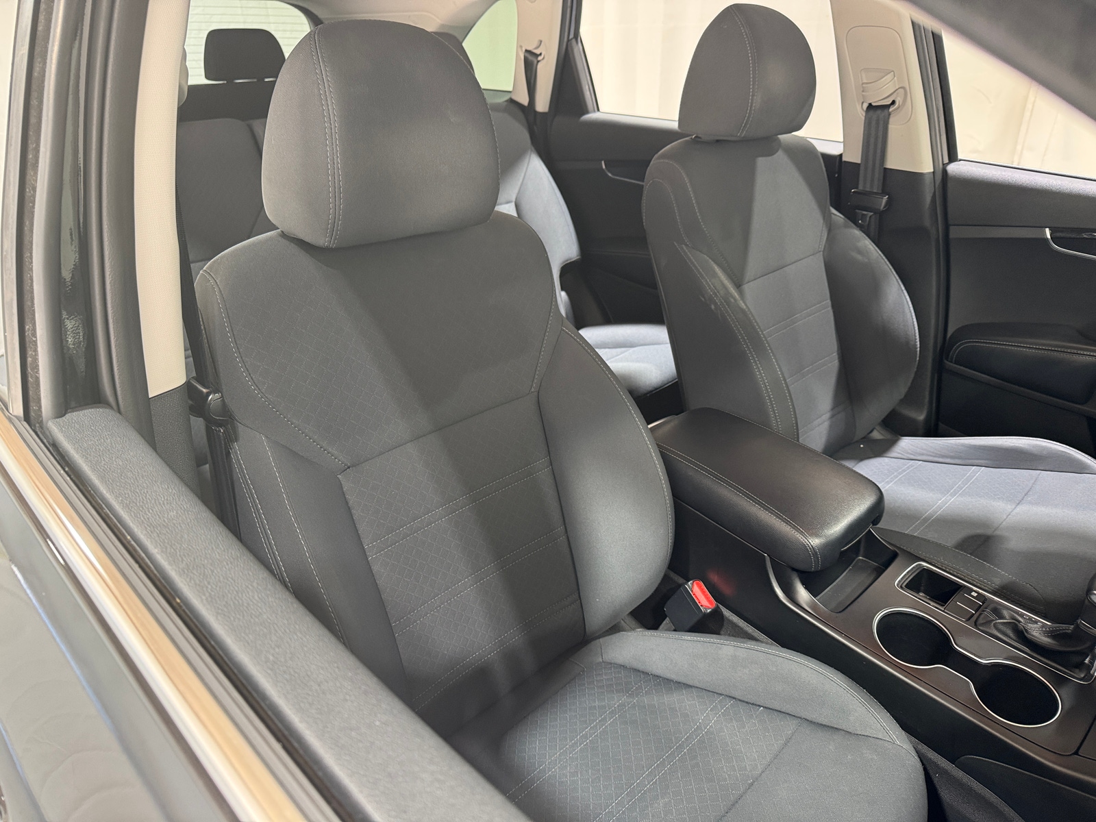 Thumbnail: 2019 Kia Sorento - 2