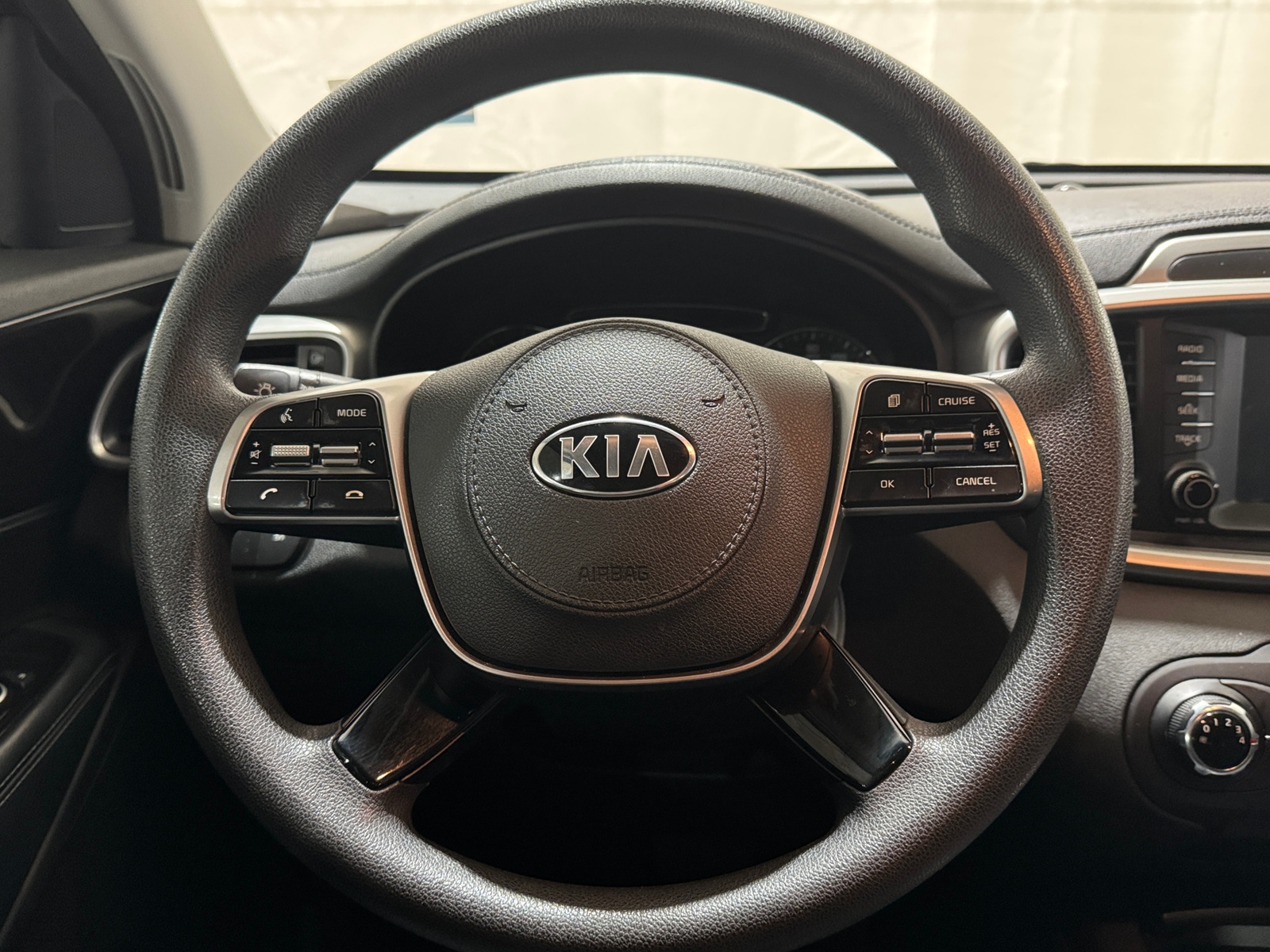 Thumbnail: 2019 Kia Sorento - 5