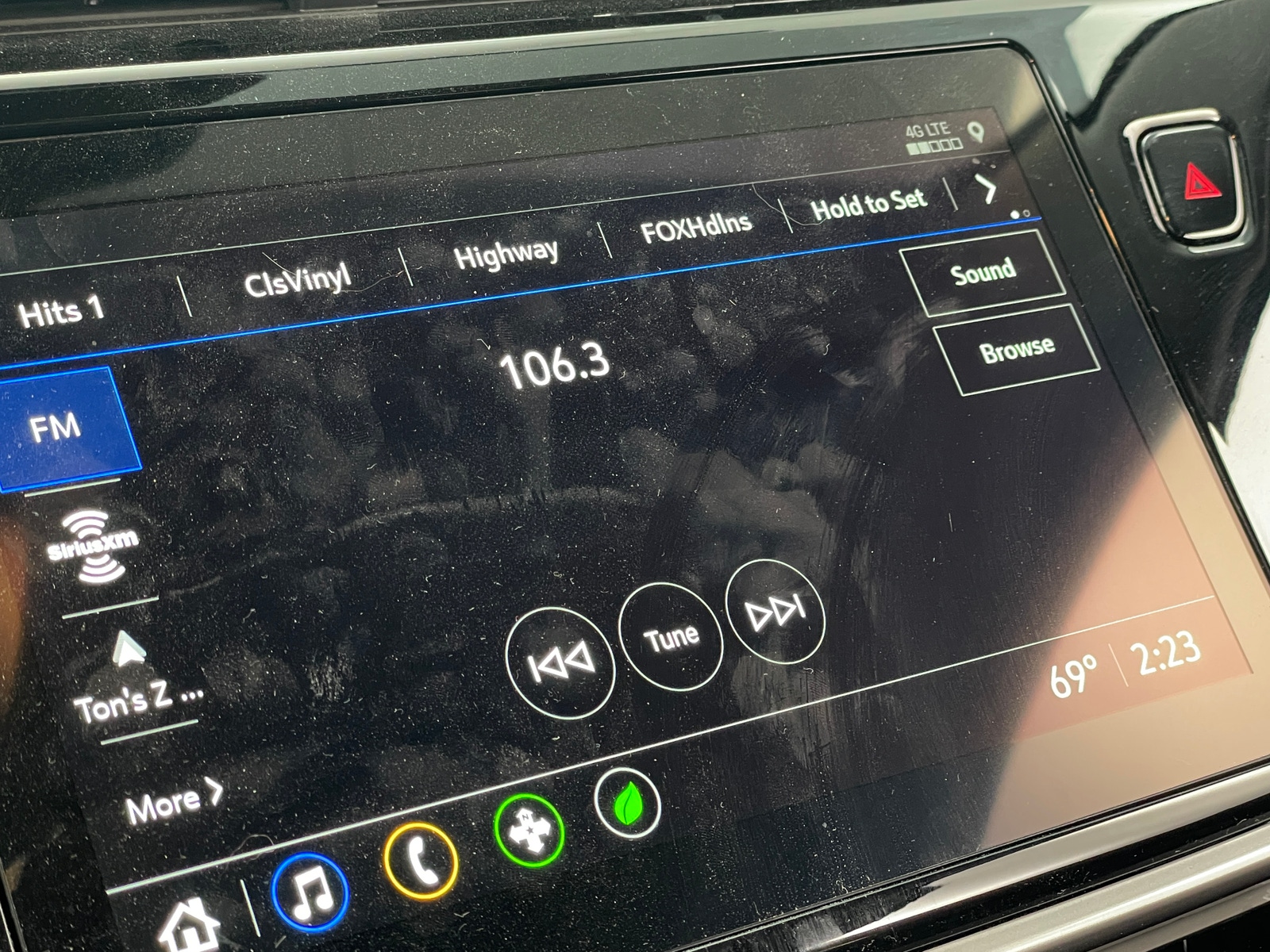 Thumbnail: 2023 Chevrolet Bolt EUV - 4