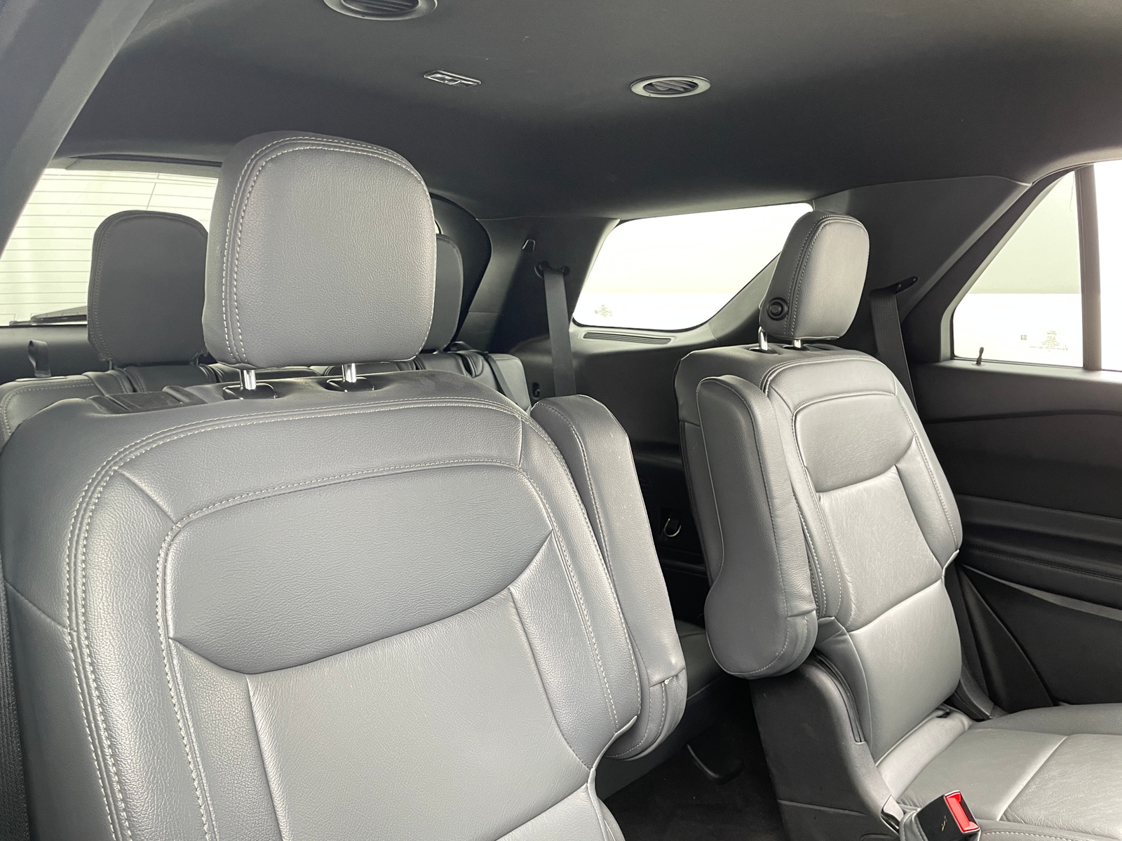 Thumbnail: 2020 Ford Explorer - 6