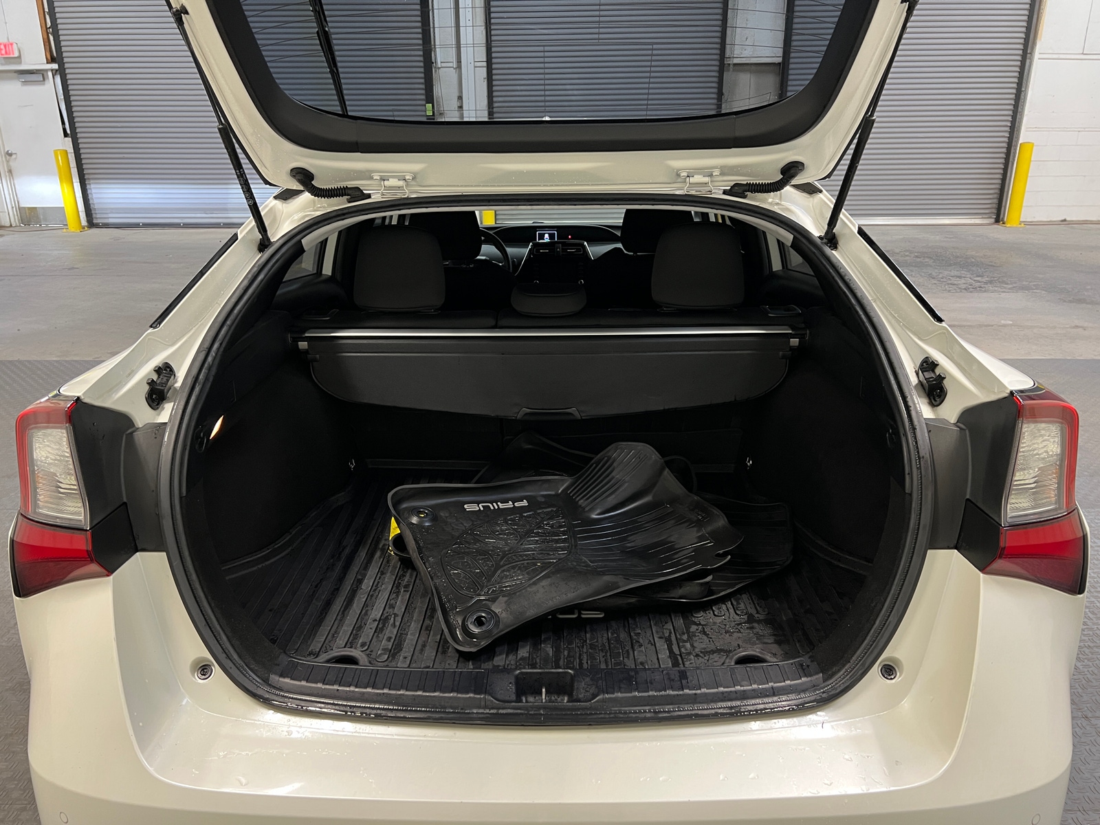 Thumbnail: 2020 Toyota Prius - 7