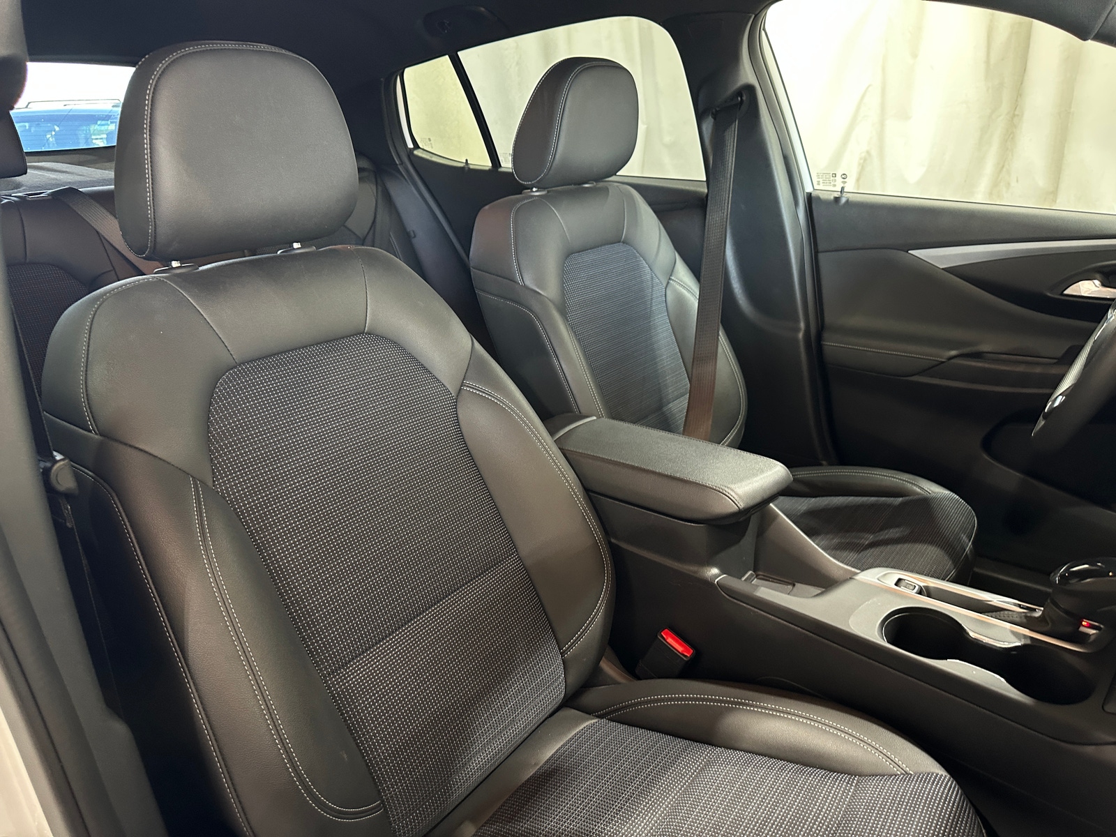 Thumbnail: 2025 Buick Envista - 2