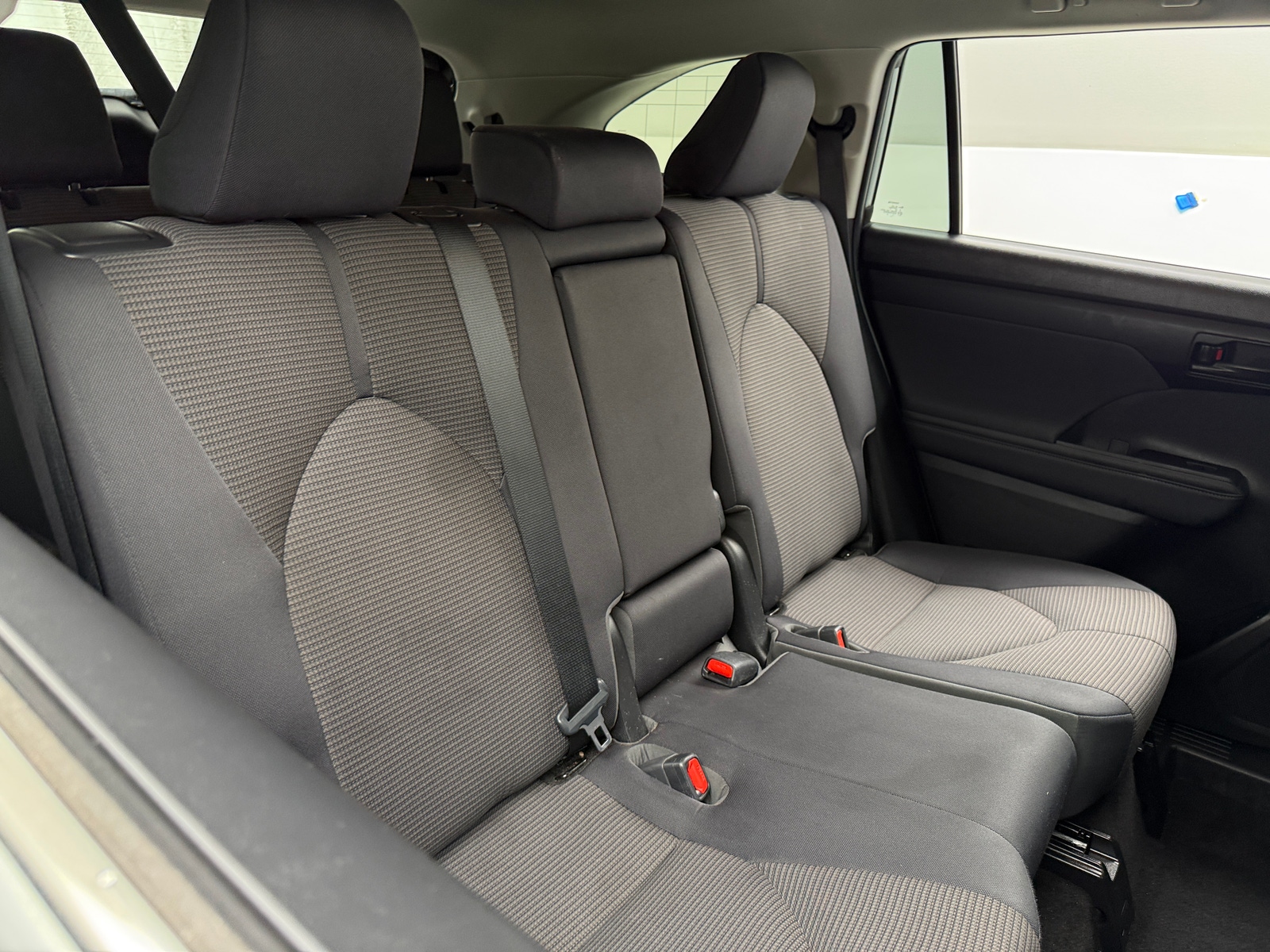 Thumbnail: 2023 Toyota Highlander - 6