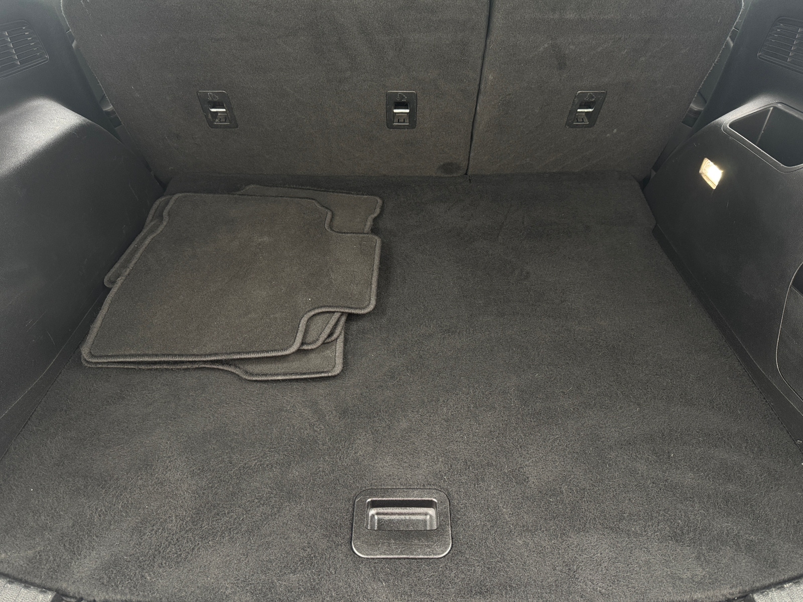 Thumbnail: 2022 Ford Edge - 6