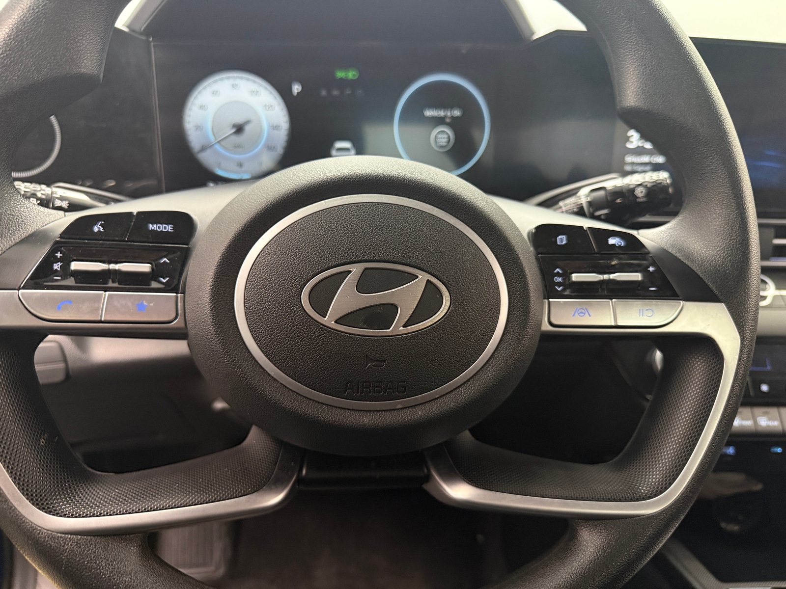 Thumbnail: 2024 Hyundai Elantra - 5