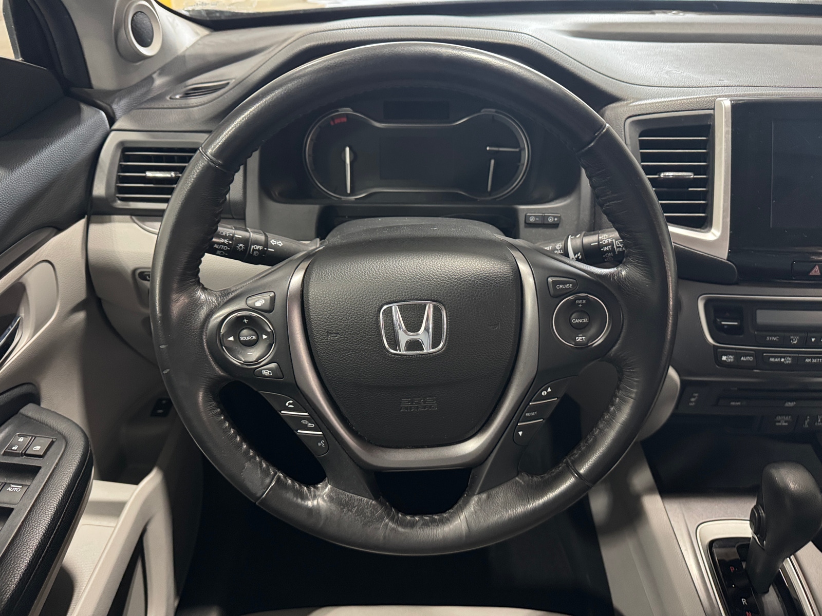 Thumbnail: 2018 Honda Pilot - 4