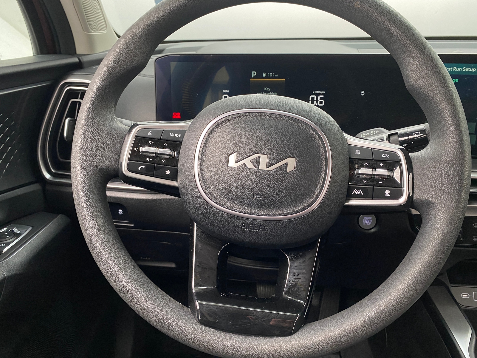 Thumbnail: 2024 Kia Sorento - 5