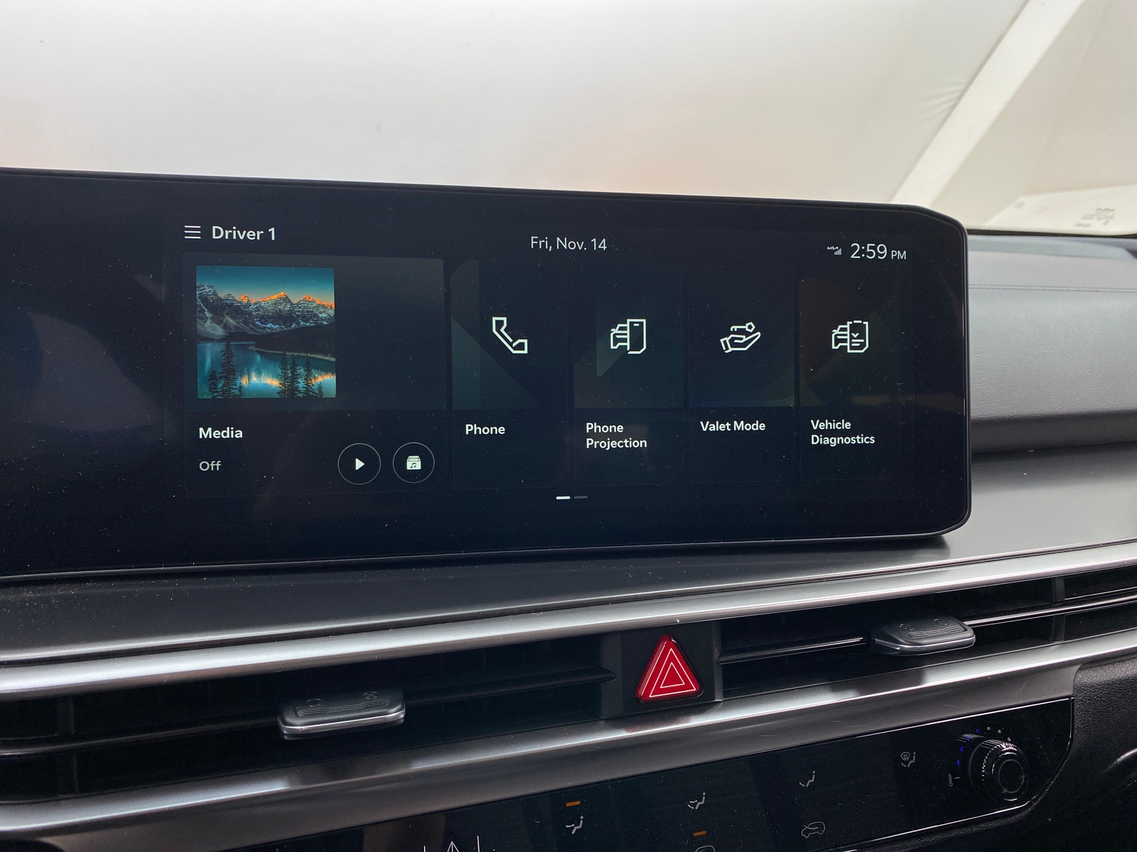 Thumbnail: 2024 Kia Sorento - 4