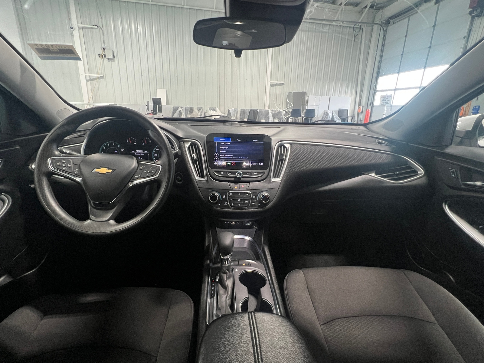 Thumbnail: 2024 Chevrolet Malibu - 3