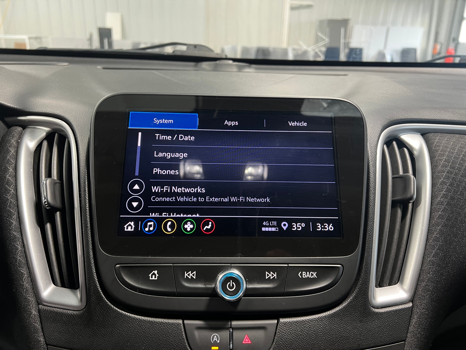 Thumbnail: 2024 Chevrolet Malibu - 4