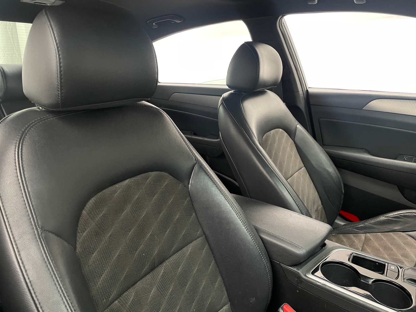 Thumbnail: 2019 Hyundai Sonata - 2