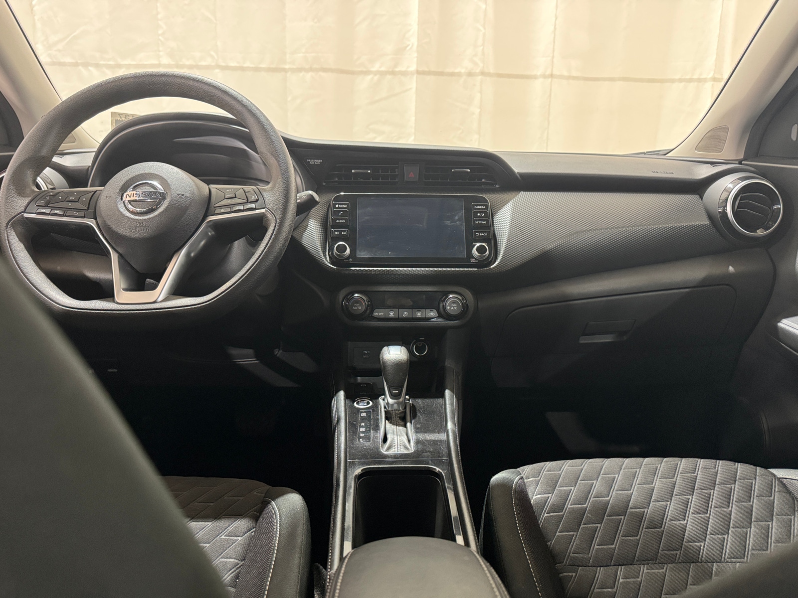 Thumbnail: 2021 Nissan Kicks - 3