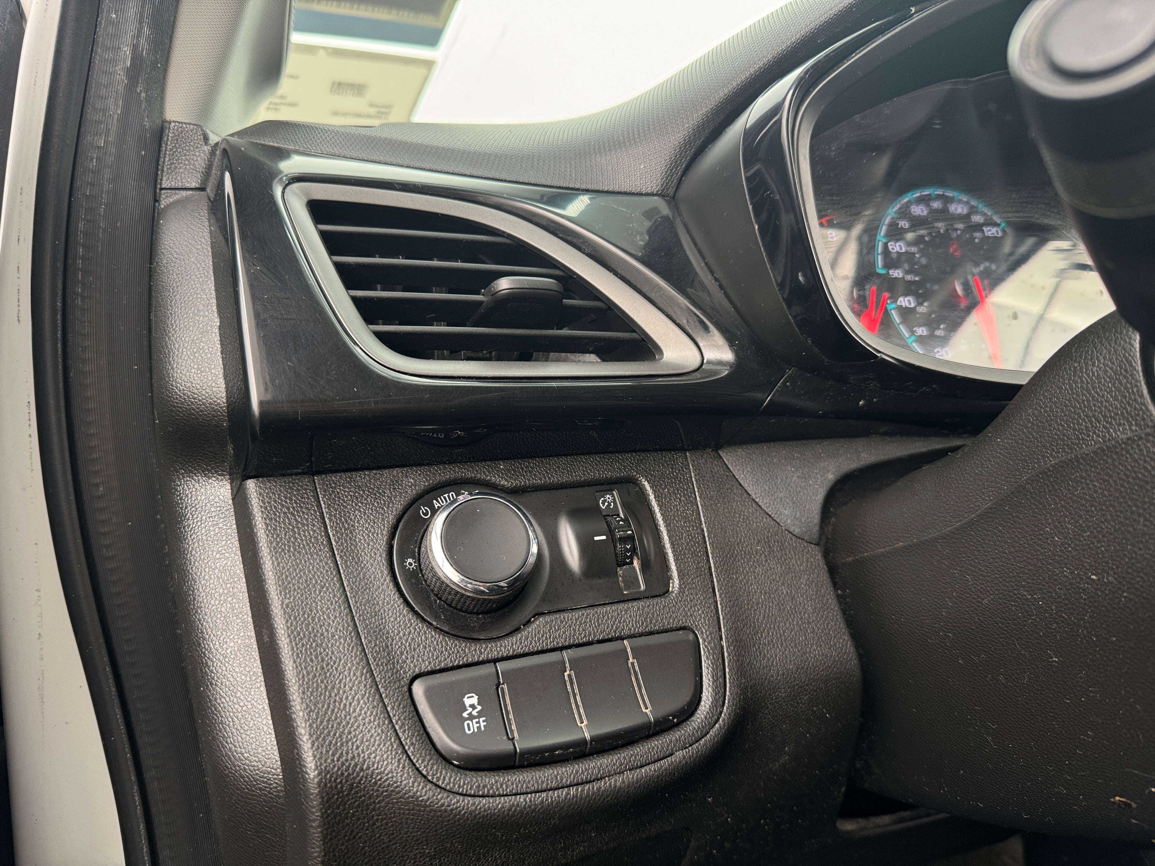 Used 2019 Chevrolet Spark 1LT with VIN KL8CD6SA8KC731781 for sale in Oak Creek, WI