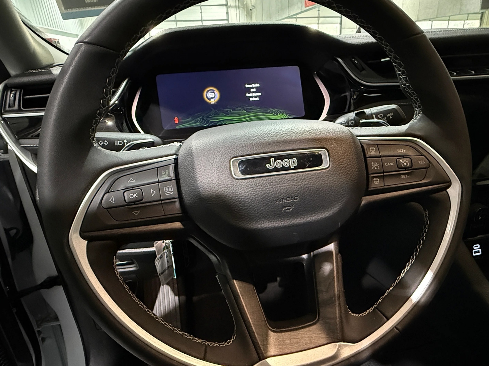 Thumbnail: 2023 Jeep Grand Cherokee - 4