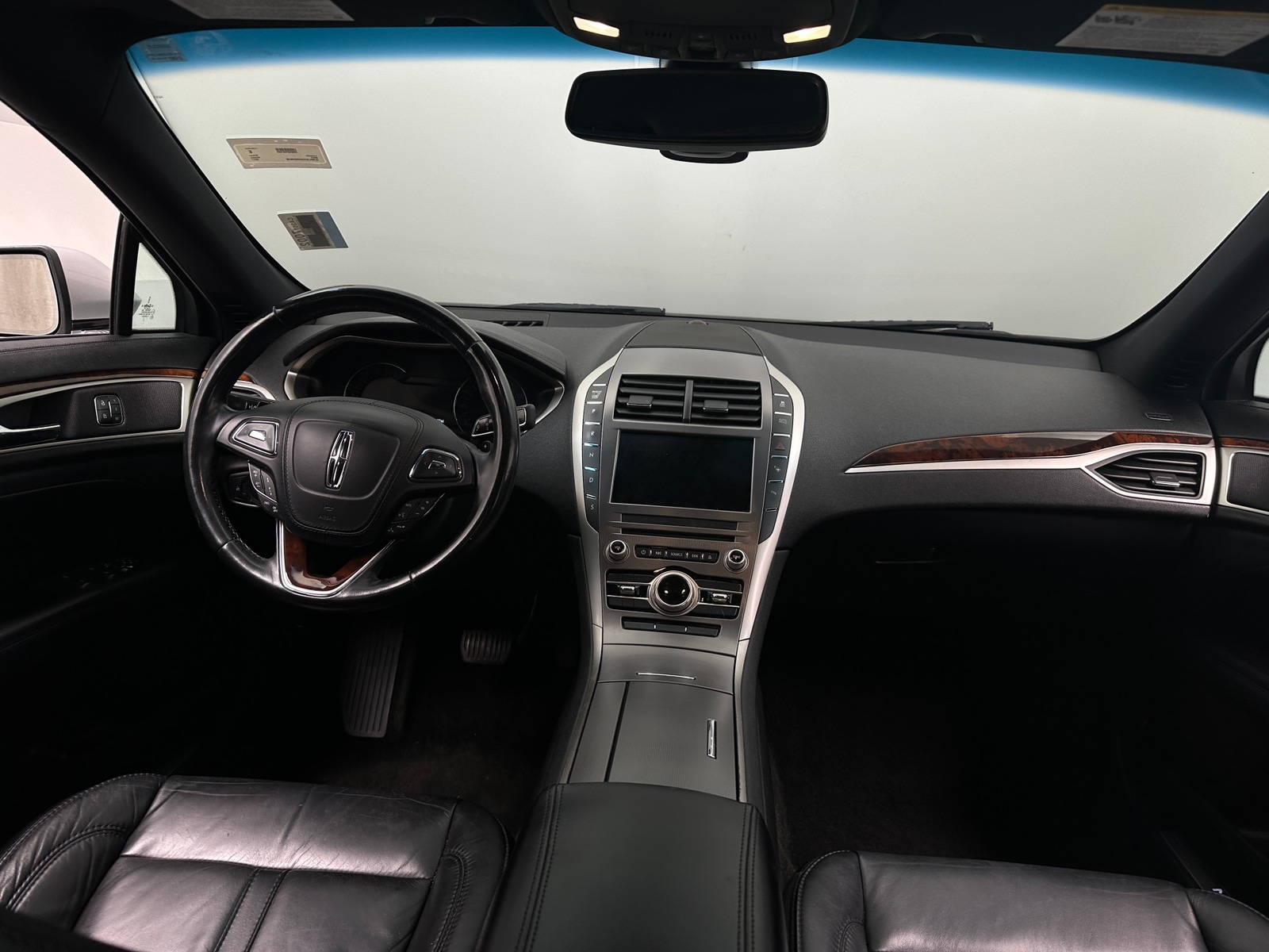 Thumbnail: 2017 Lincoln MKZ - 2