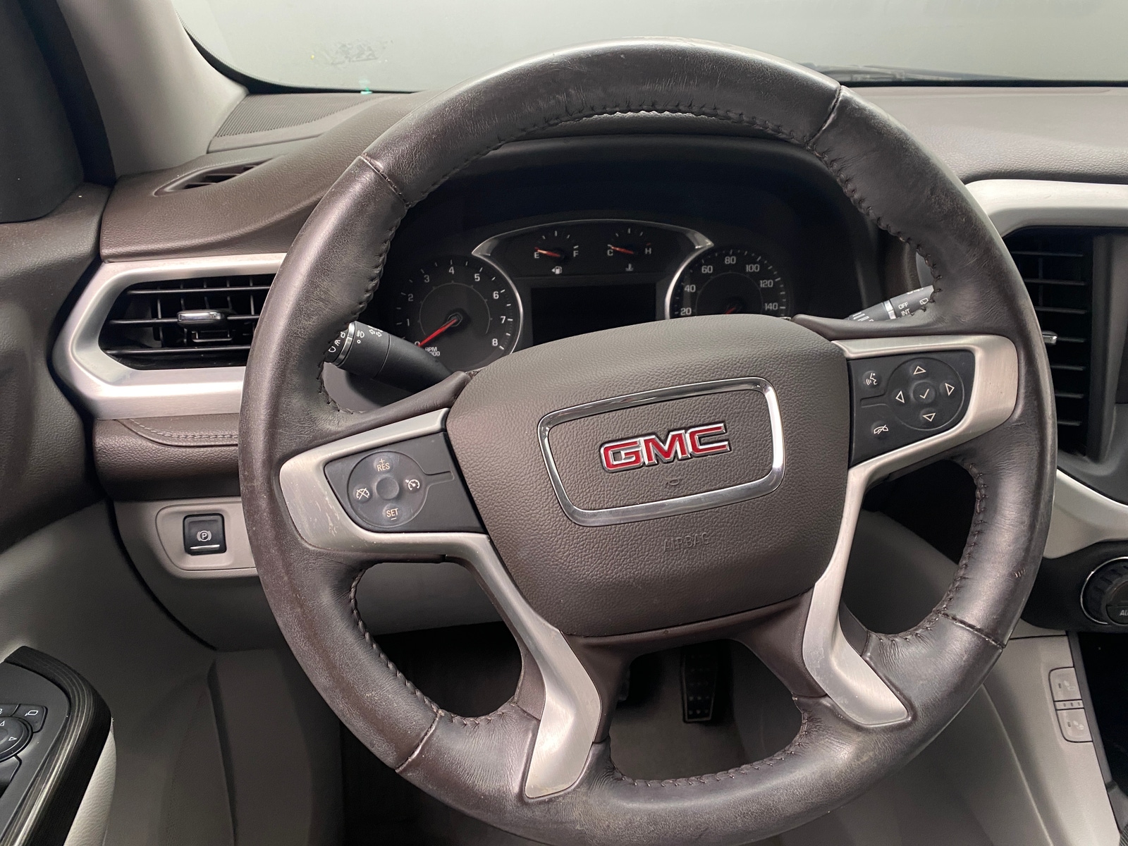 Thumbnail: 2017 GMC Acadia - 4