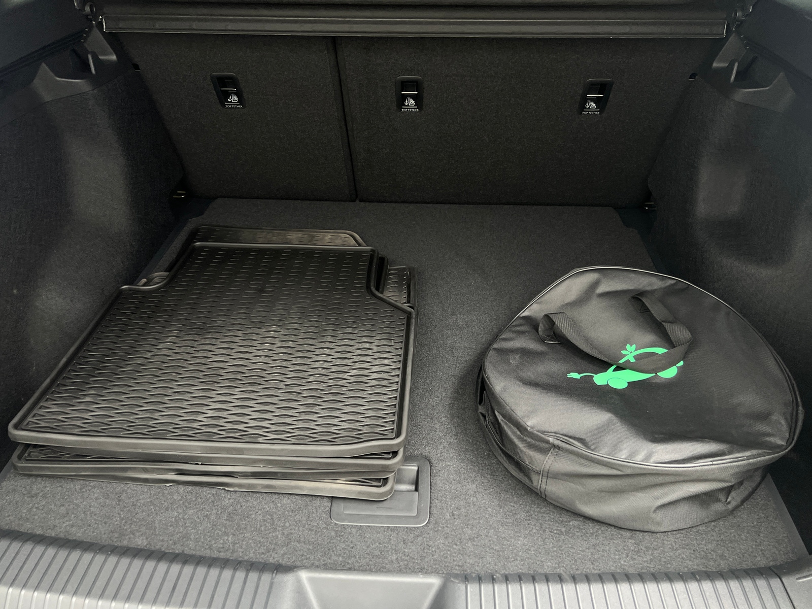 Thumbnail: 2023 Volkswagen ID.4 - 7