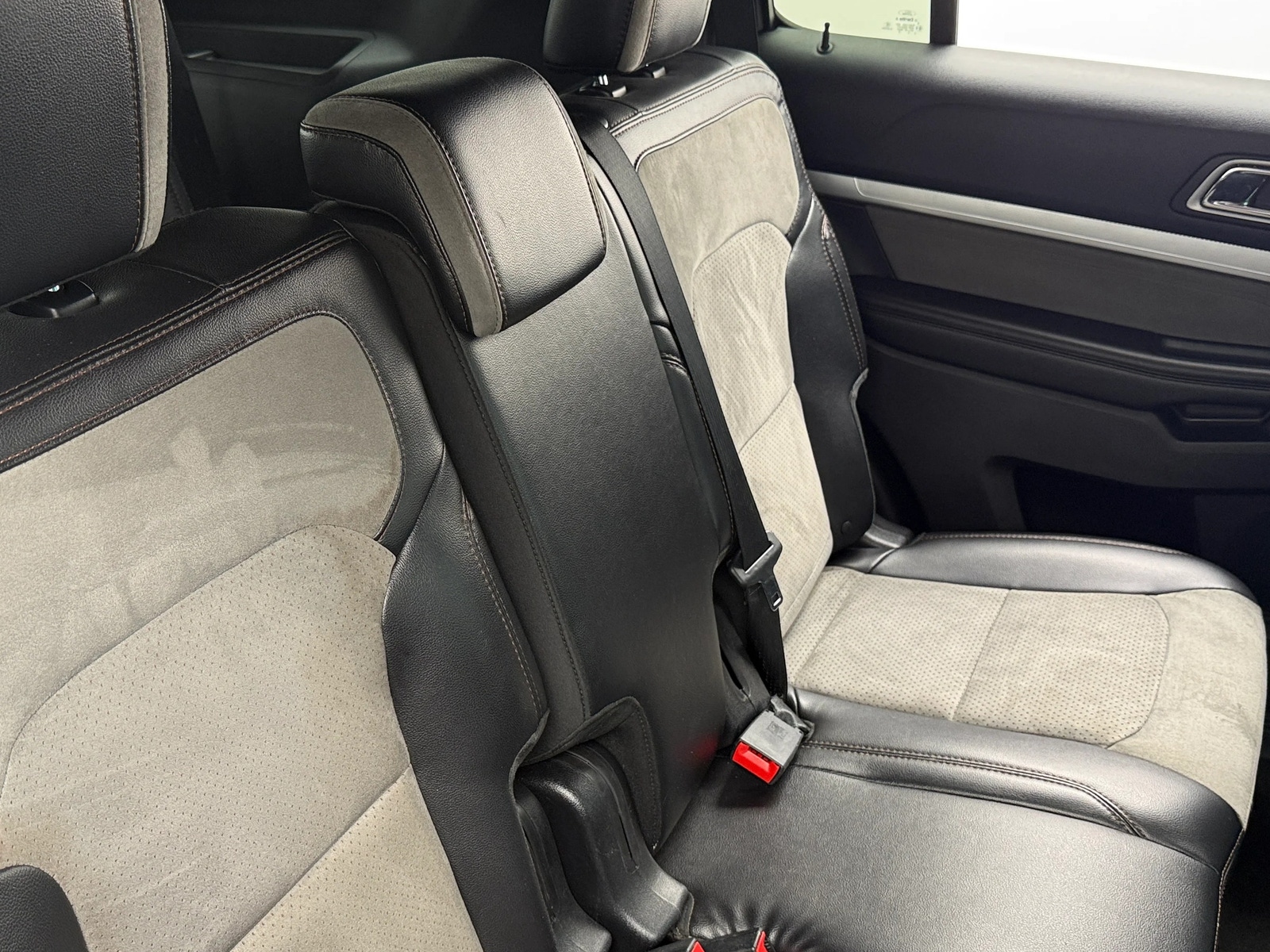 Thumbnail: 2017 Ford Explorer - 5