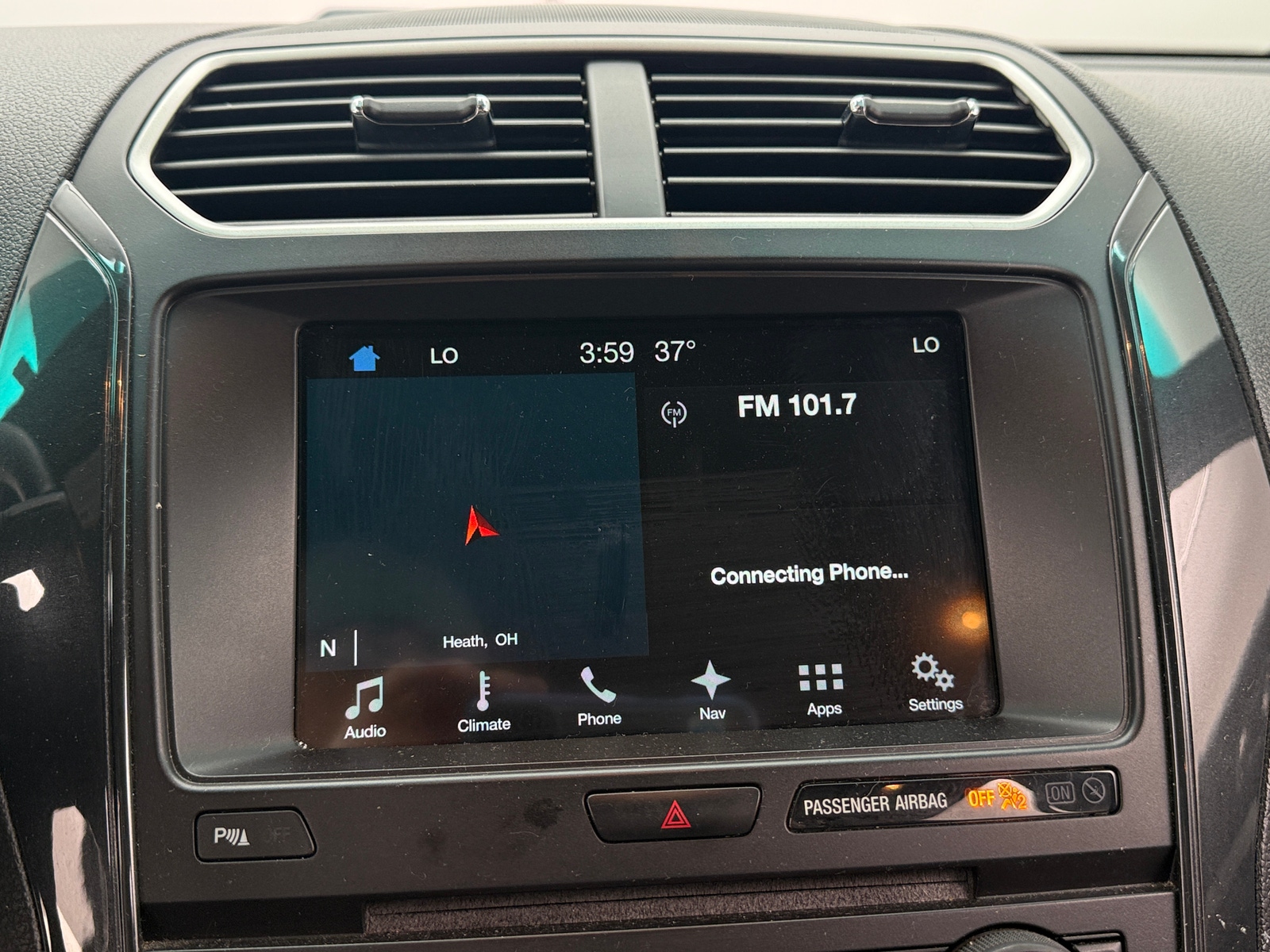 Thumbnail: 2017 Ford Explorer - 3