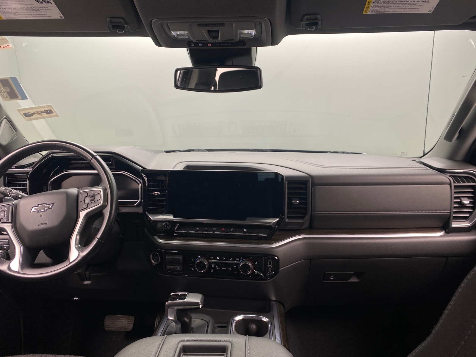 Thumbnail: 2022 Chevrolet Silverado 1500 - 3