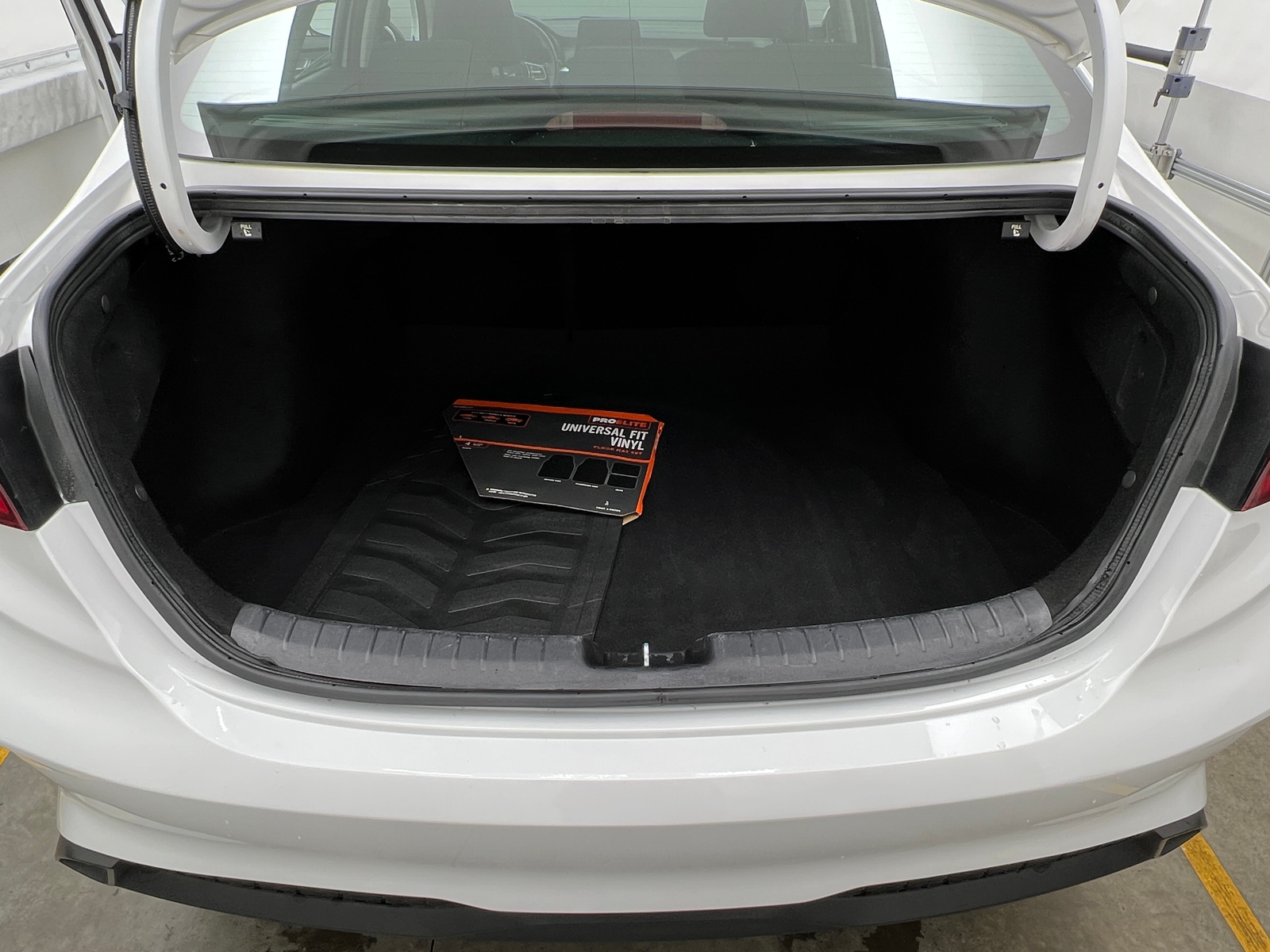 Thumbnail: 2024 Kia Forte - 7