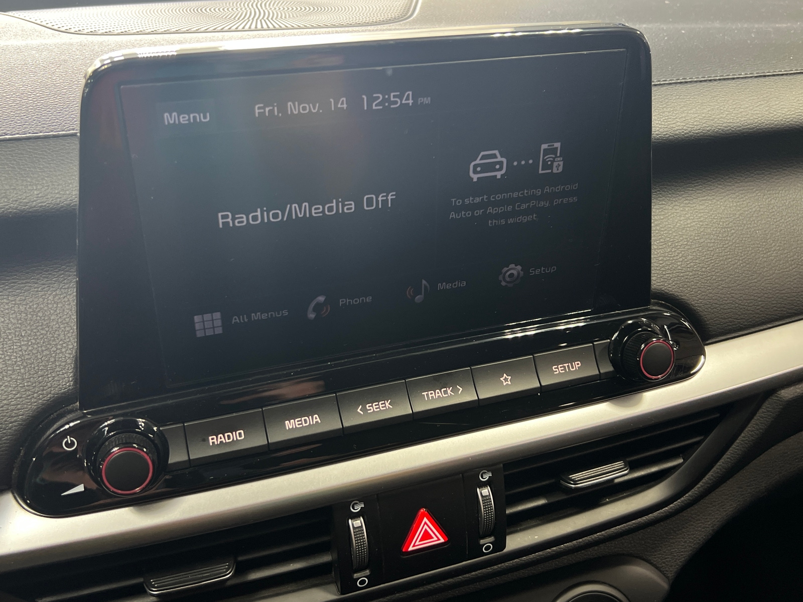 Thumbnail: 2024 Kia Forte - 4