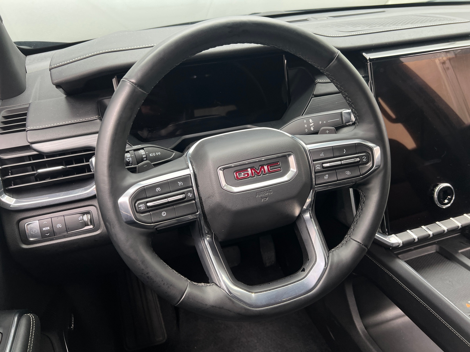 Thumbnail: 2024 GMC Acadia - 4