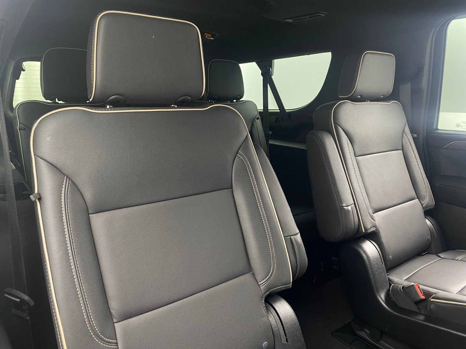 Thumbnail: 2023 Chevrolet Suburban - 5