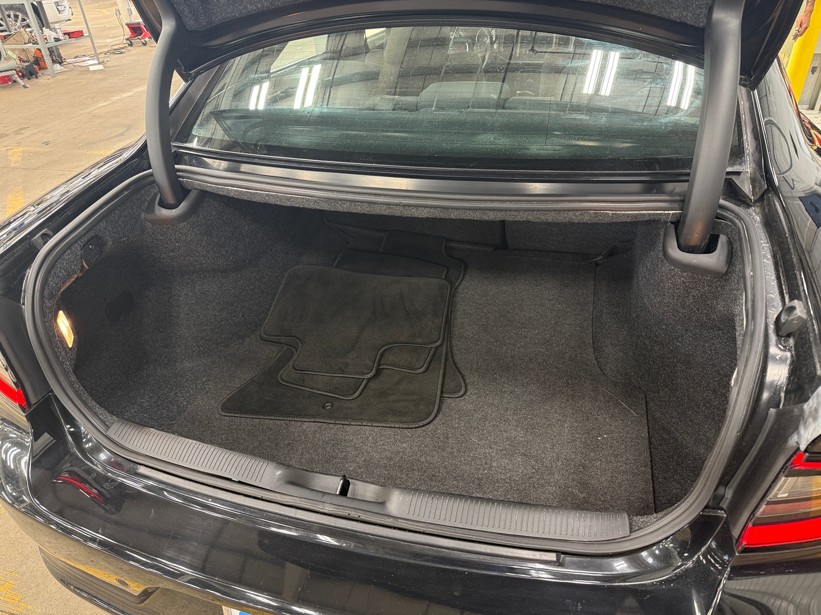 Thumbnail: 2019 Dodge Charger - 7