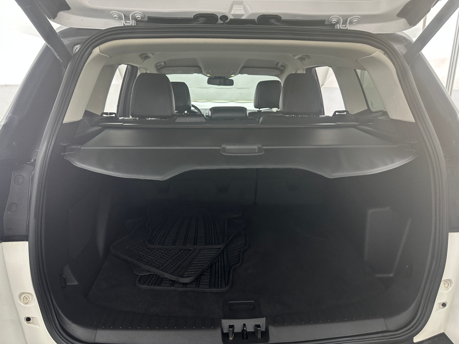 Thumbnail: 2017 Ford Escape - 6