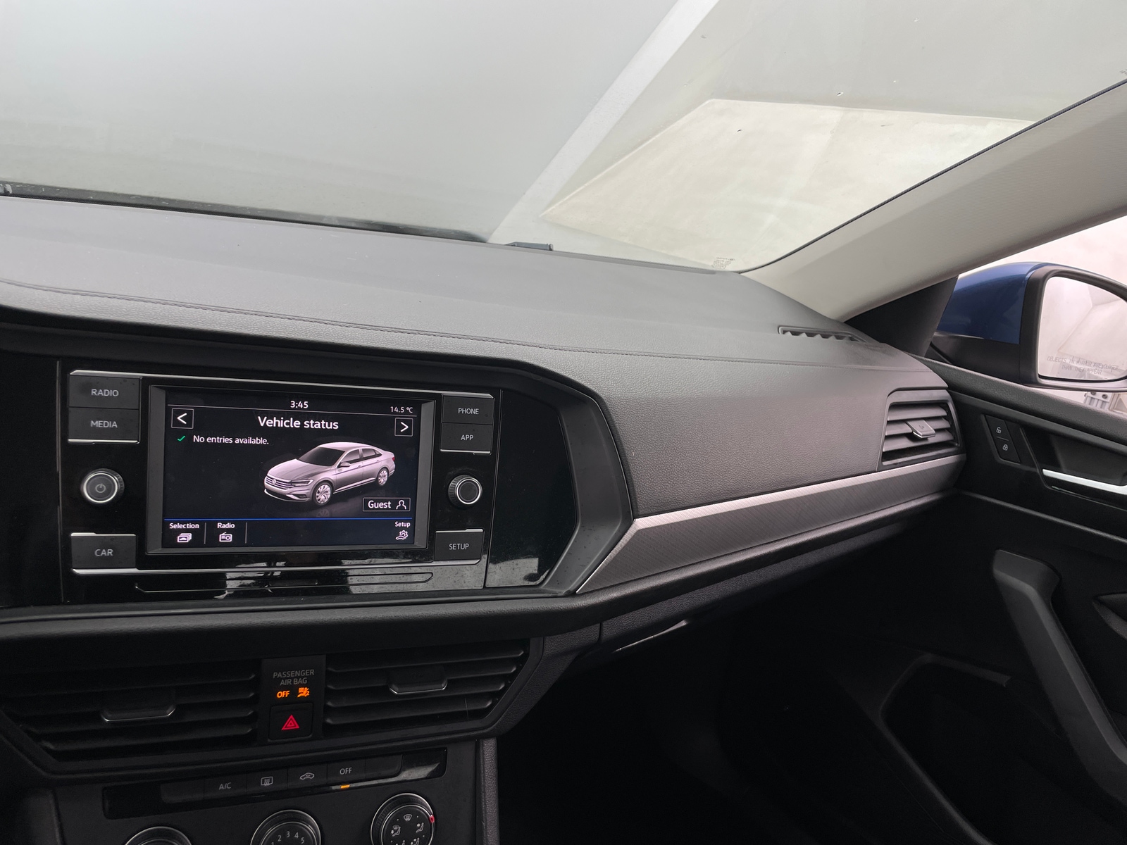 Thumbnail: 2019 Volkswagen Jetta - 4