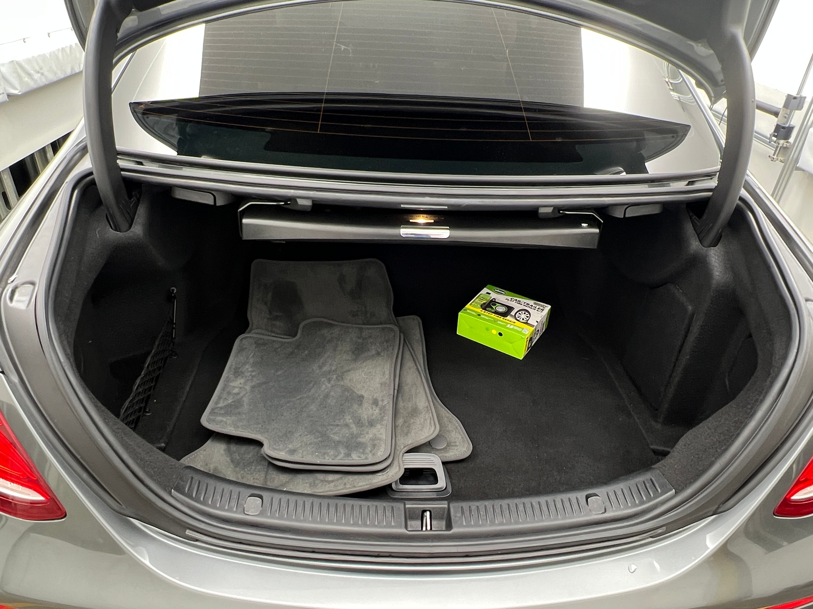 Thumbnail: 2018 Mercedes-Benz E-Class - 6