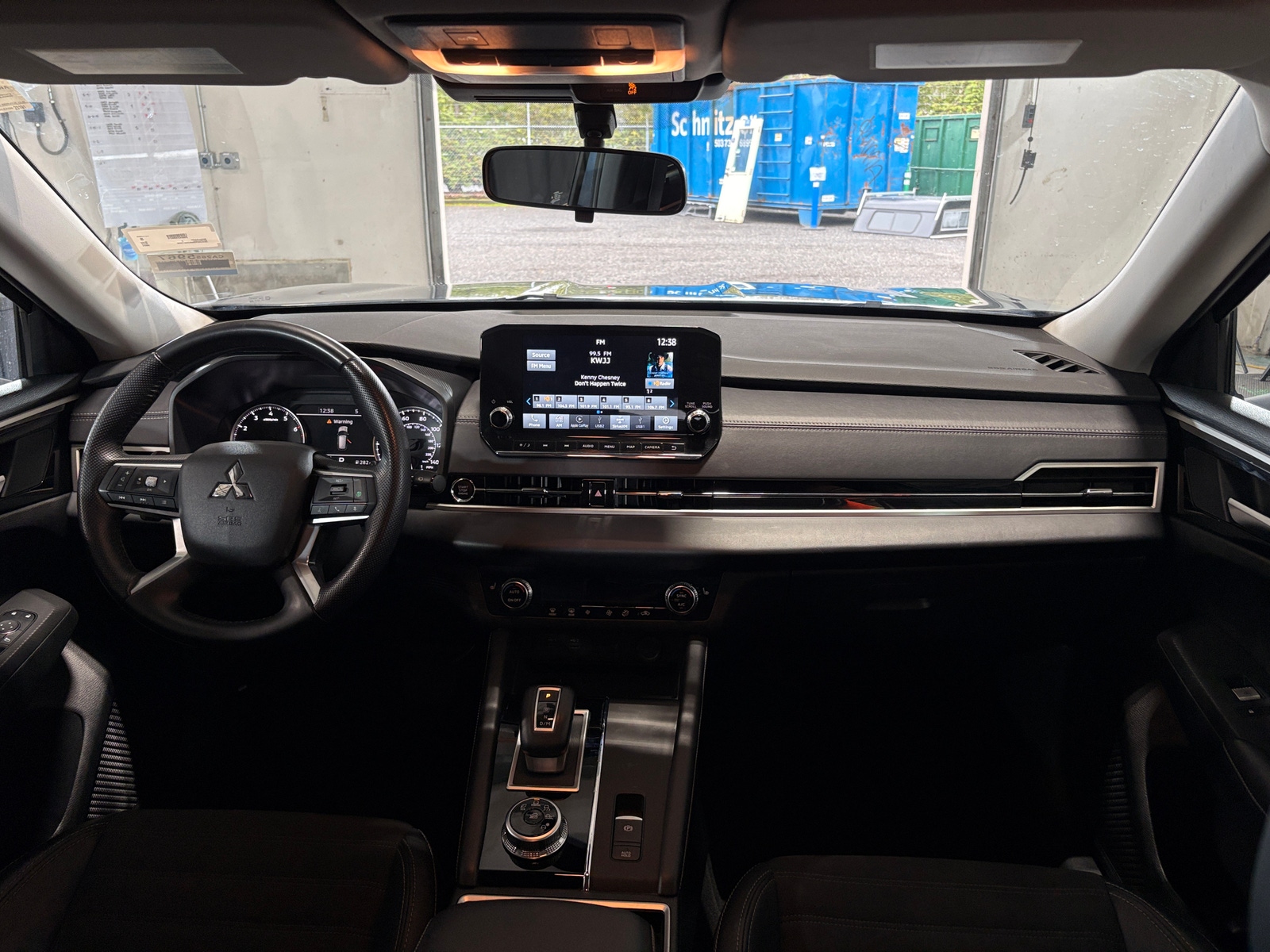 Thumbnail: 2024 Mitsubishi Outlander - 2