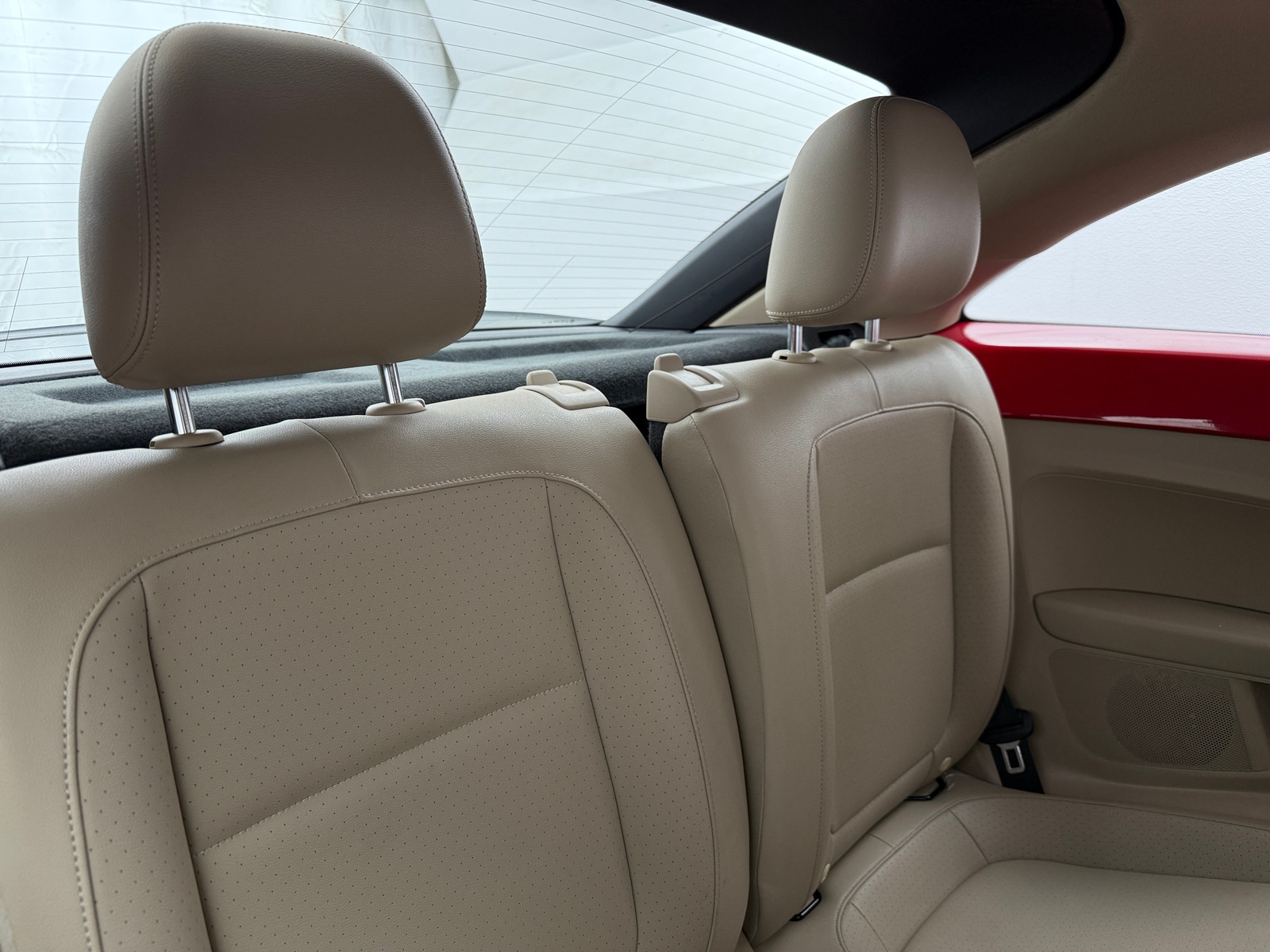 Thumbnail: 2019 Volkswagen Beetle - 6