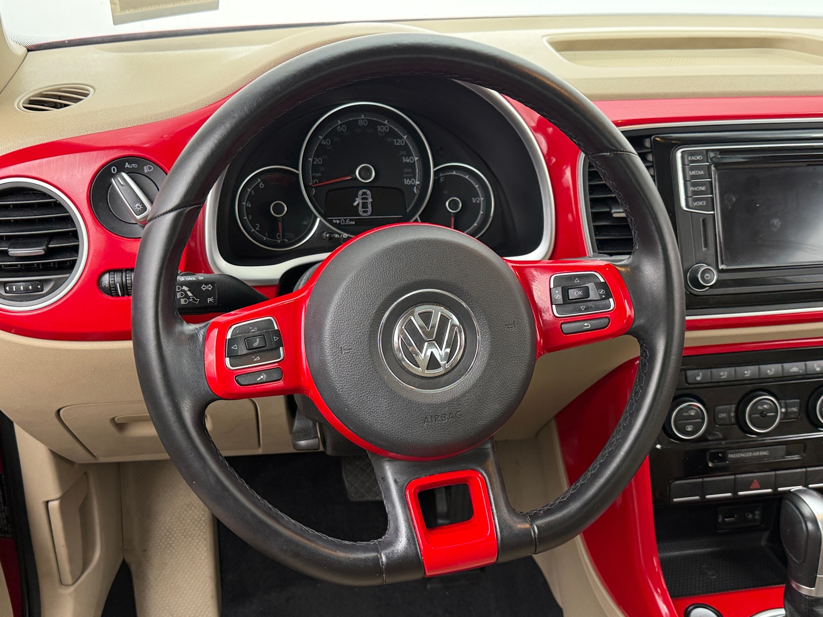 Thumbnail: 2019 Volkswagen Beetle - 5