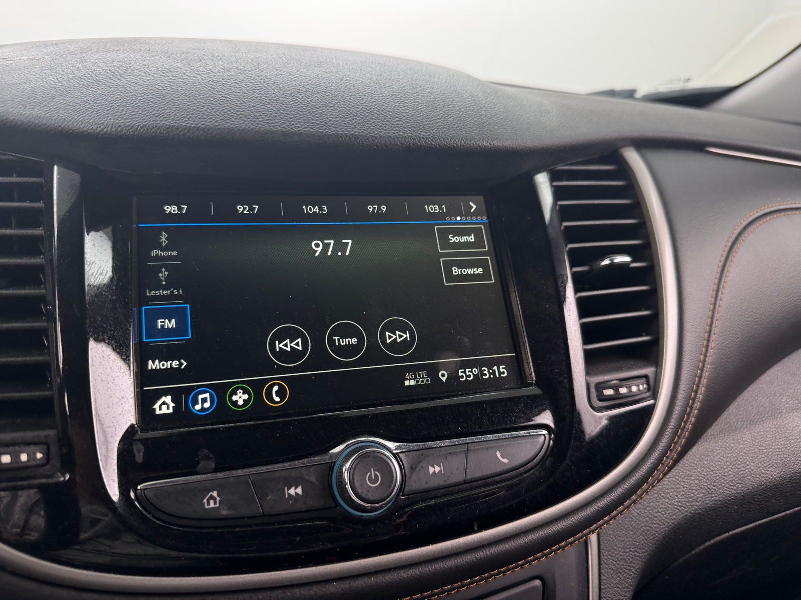 Thumbnail: 2019 Chevrolet Trax - 4