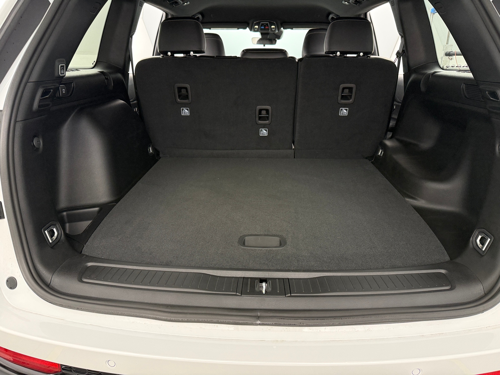 Thumbnail: 2025 Jeep Grand Cherokee - 6