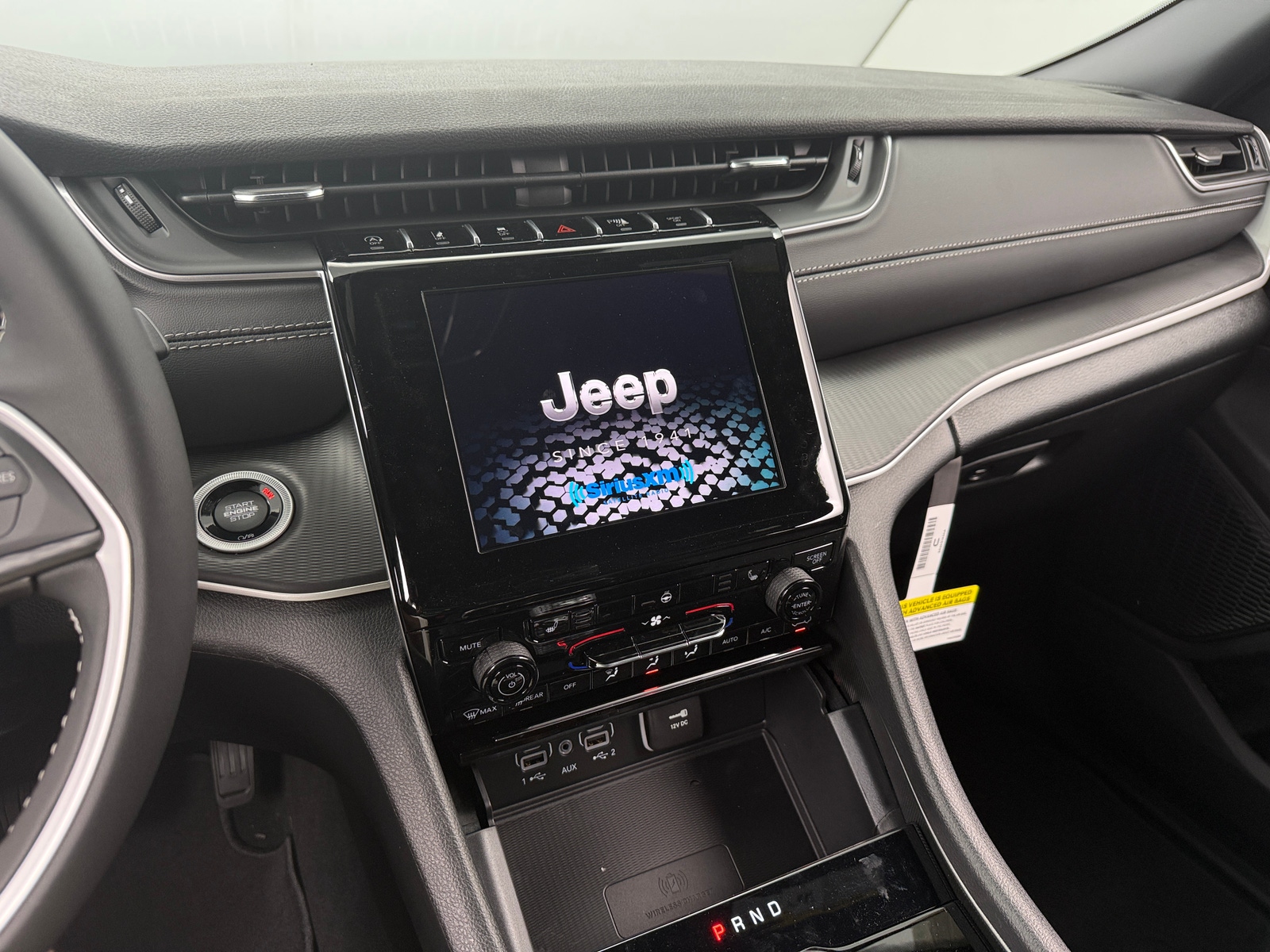 Thumbnail: 2025 Jeep Grand Cherokee - 3