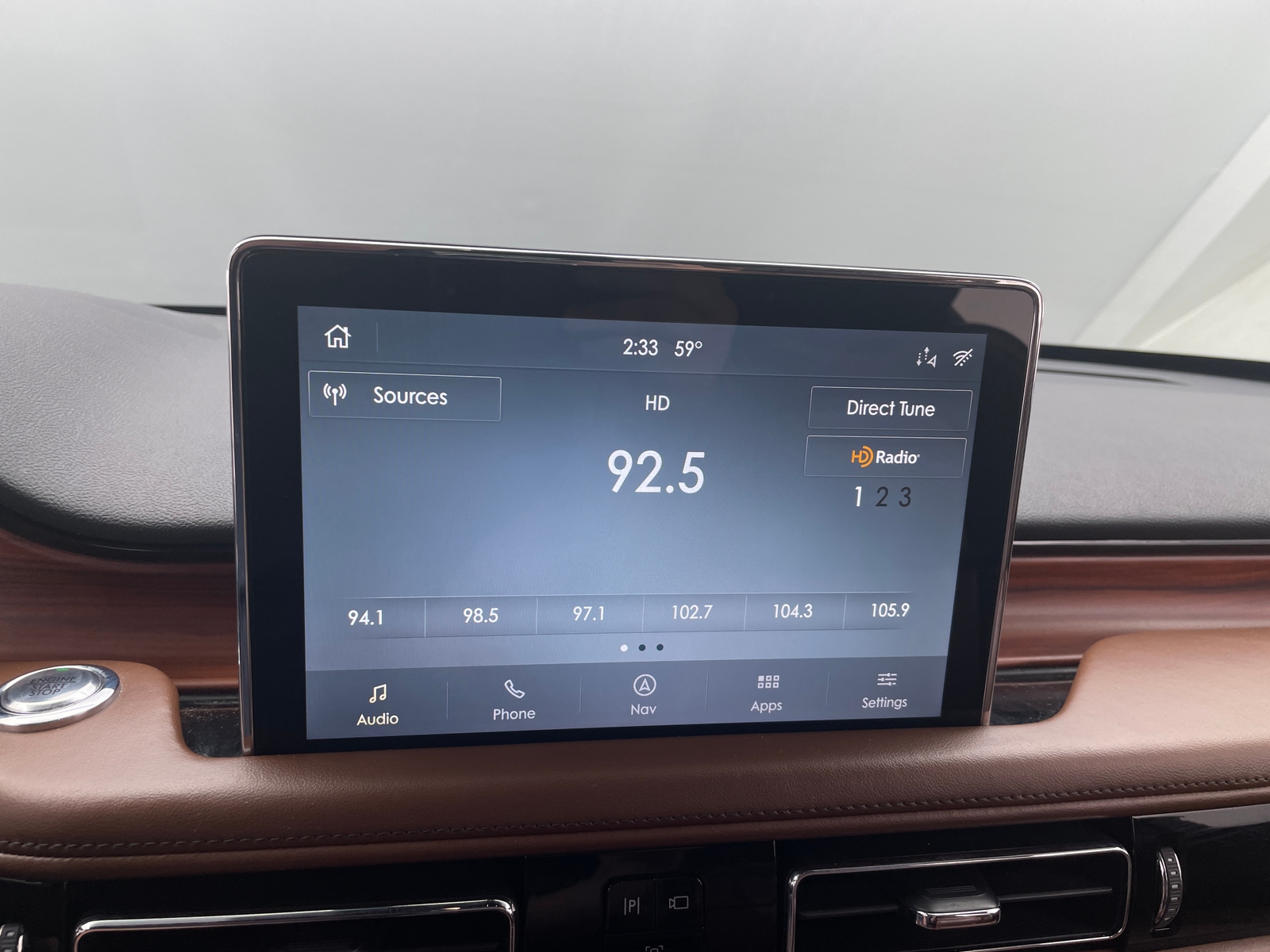 Thumbnail: 2020 Lincoln Aviator - 3