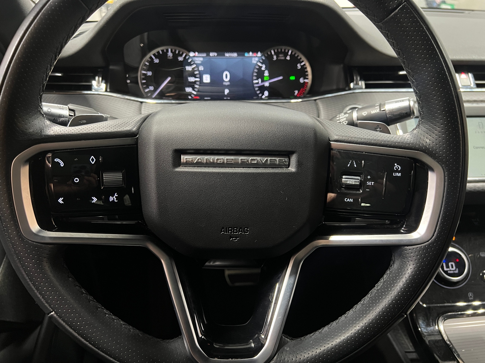 Thumbnail: 2022 Land Rover Range Rover Evoque - 4