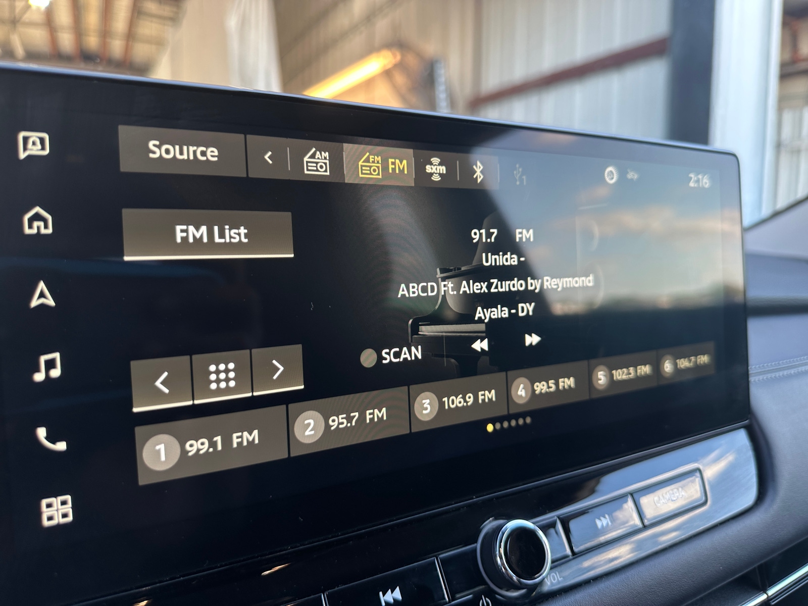 Thumbnail: 2025 Mitsubishi Outlander - 3