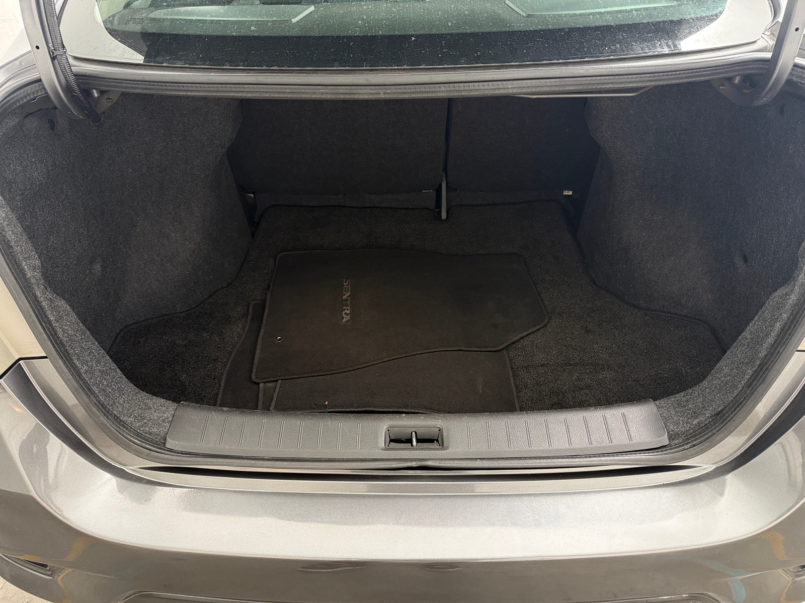 Thumbnail: 2019 Nissan Sentra - 7