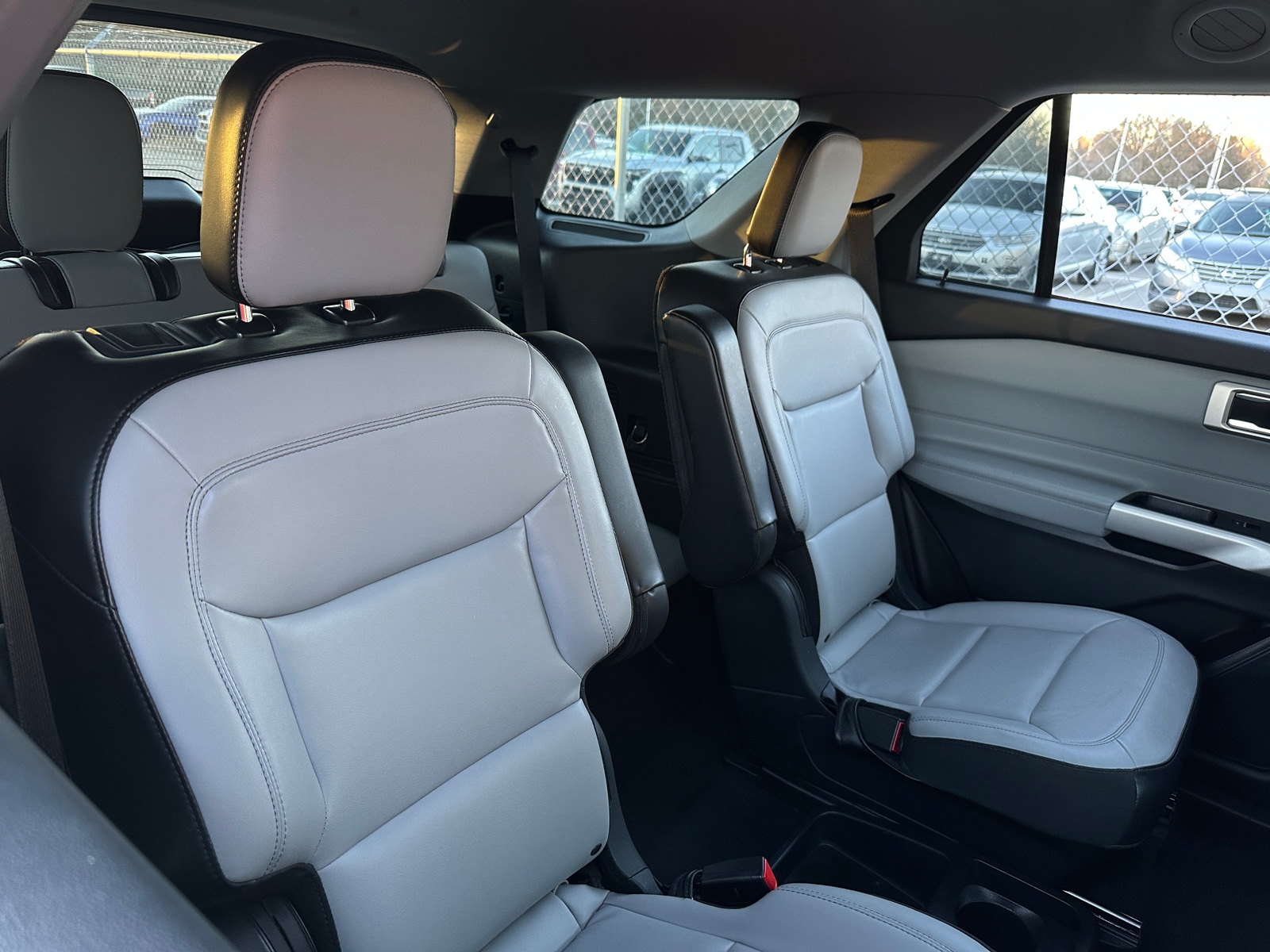 Thumbnail: 2021 Ford Explorer - 5