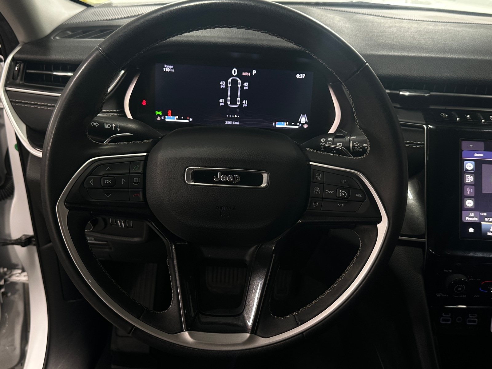 Thumbnail: 2022 Jeep Grand Cherokee L - 5