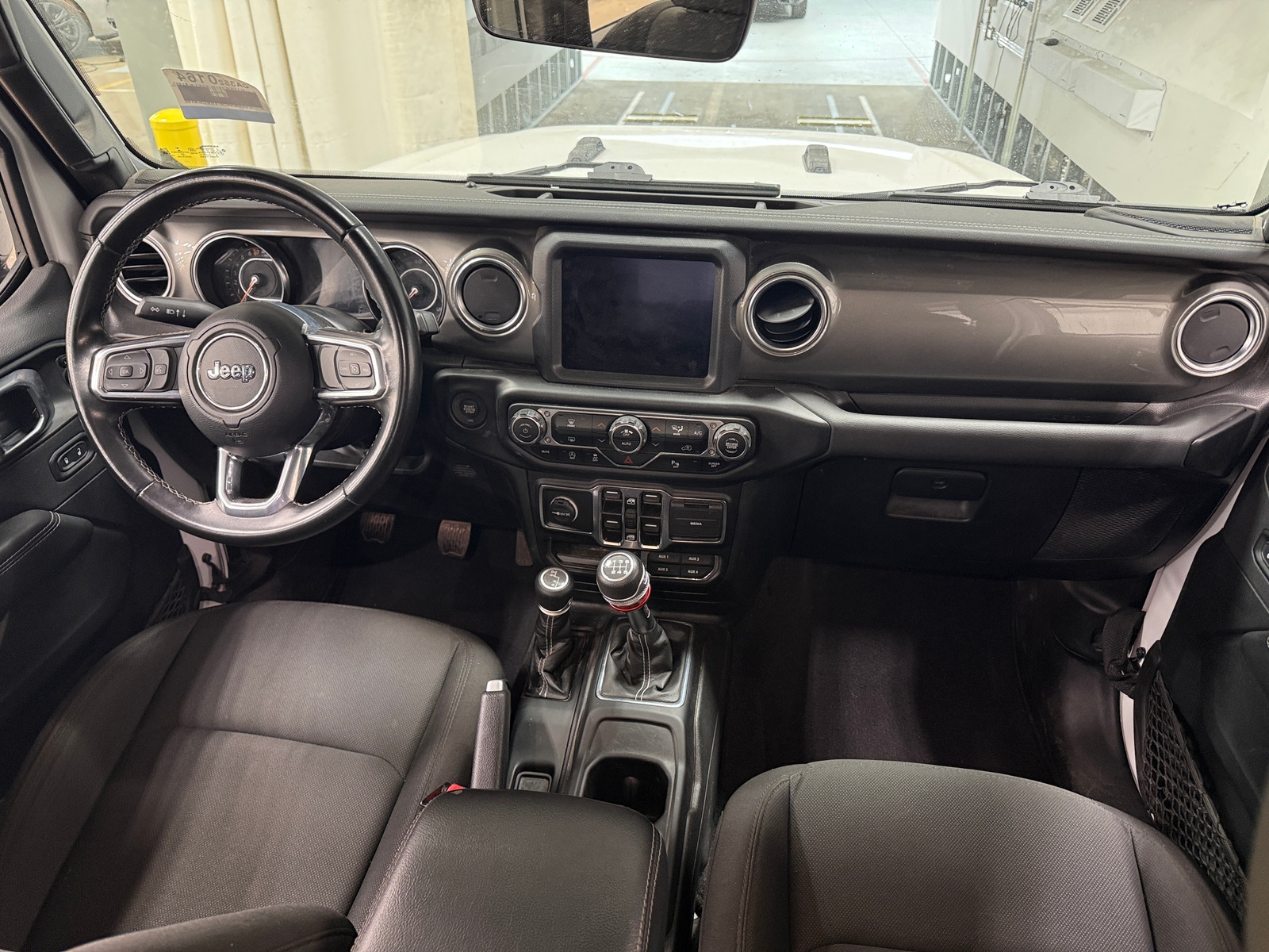 Thumbnail: 2022 Jeep Wrangler - 3