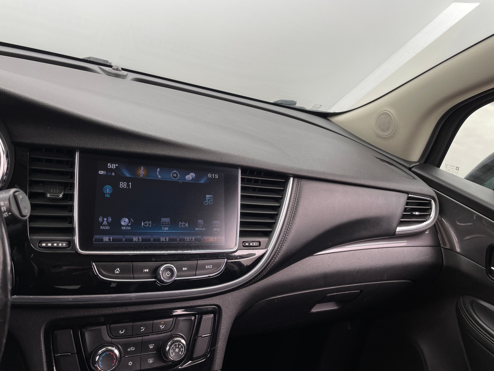 Thumbnail: 2019 Buick Encore - 3