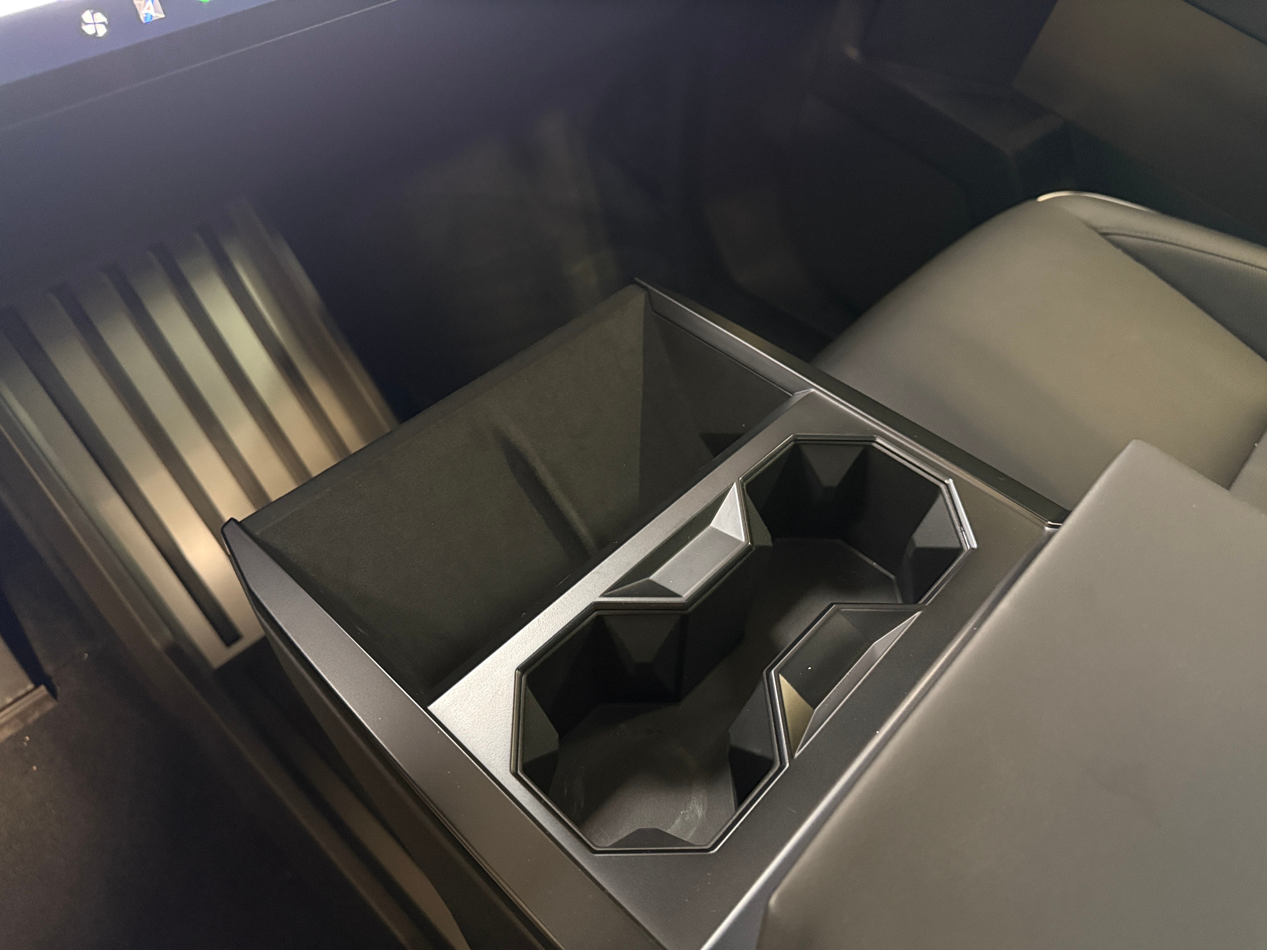 Used 2025 Tesla Cybertruck Cyberbeast with VIN 7G2CEHEE5SA062302 for sale in Oak Creek, WI